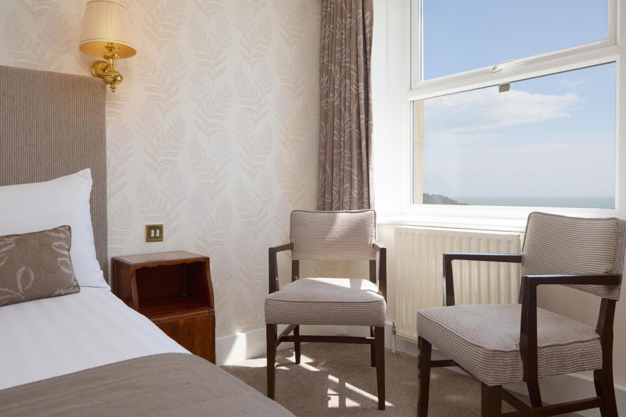 The Lansdowne, Отель Истбурн