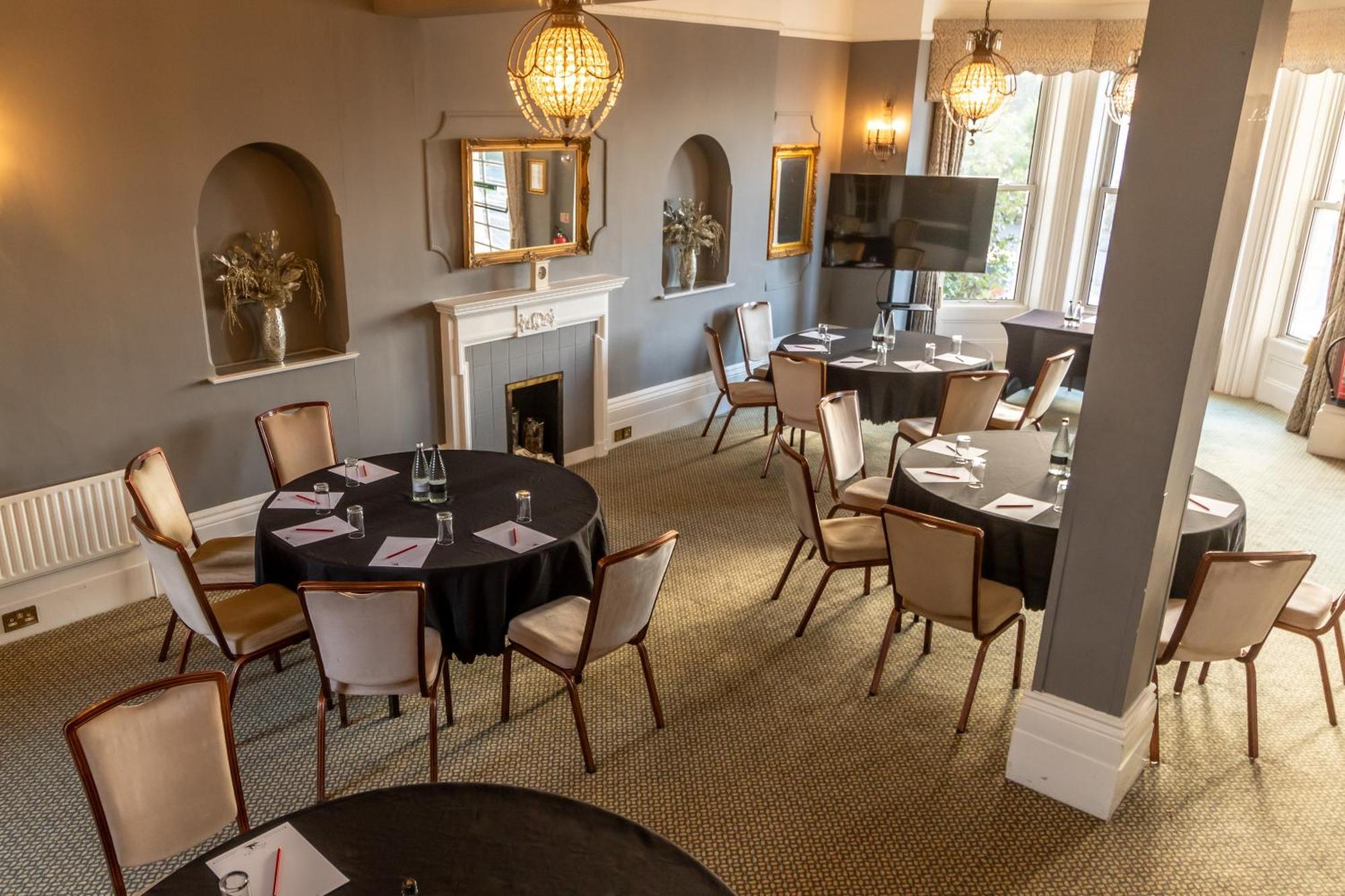 Отель The Lansdowne, 4*