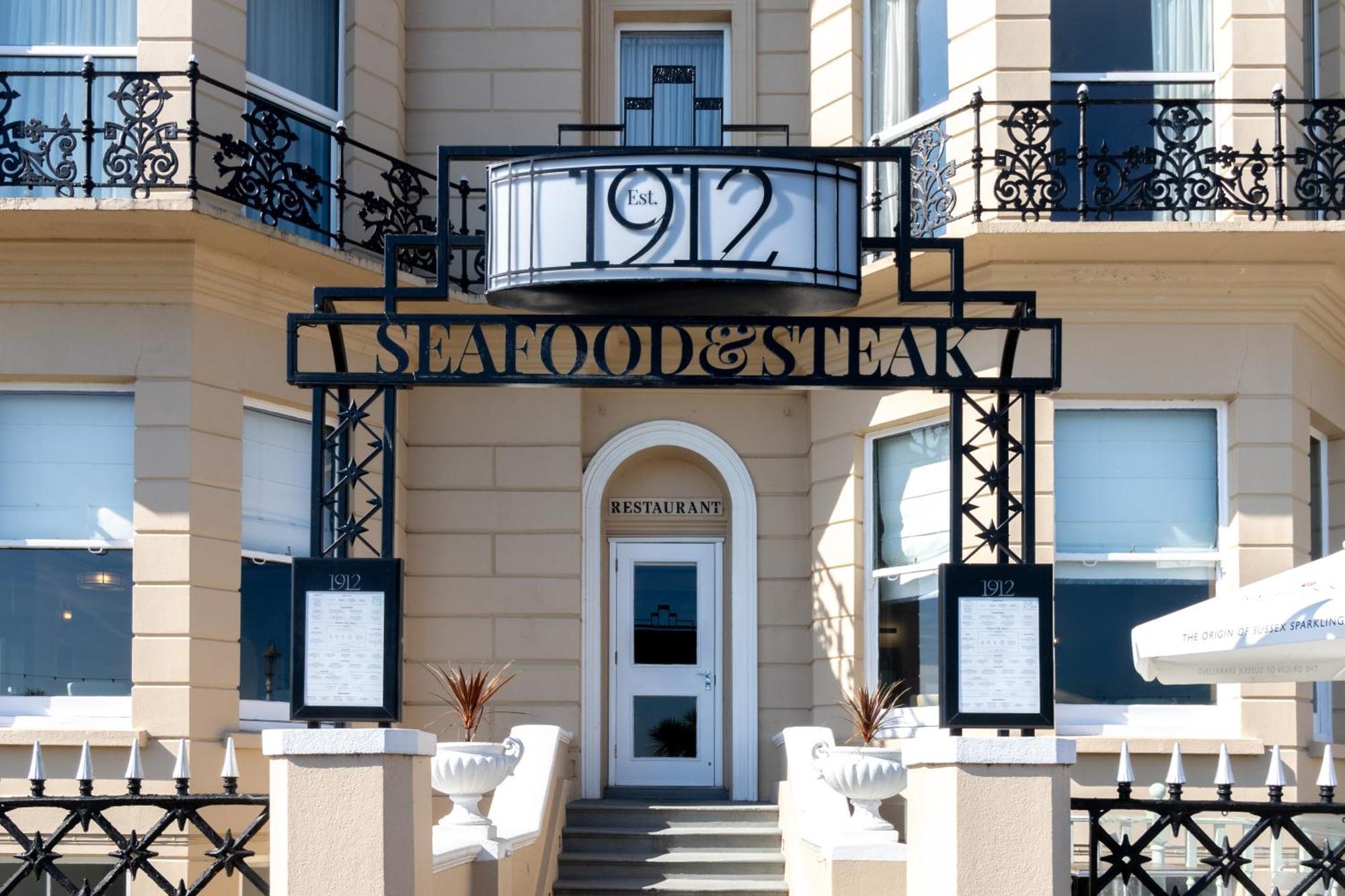 The Lansdowne, 4* Истбурн