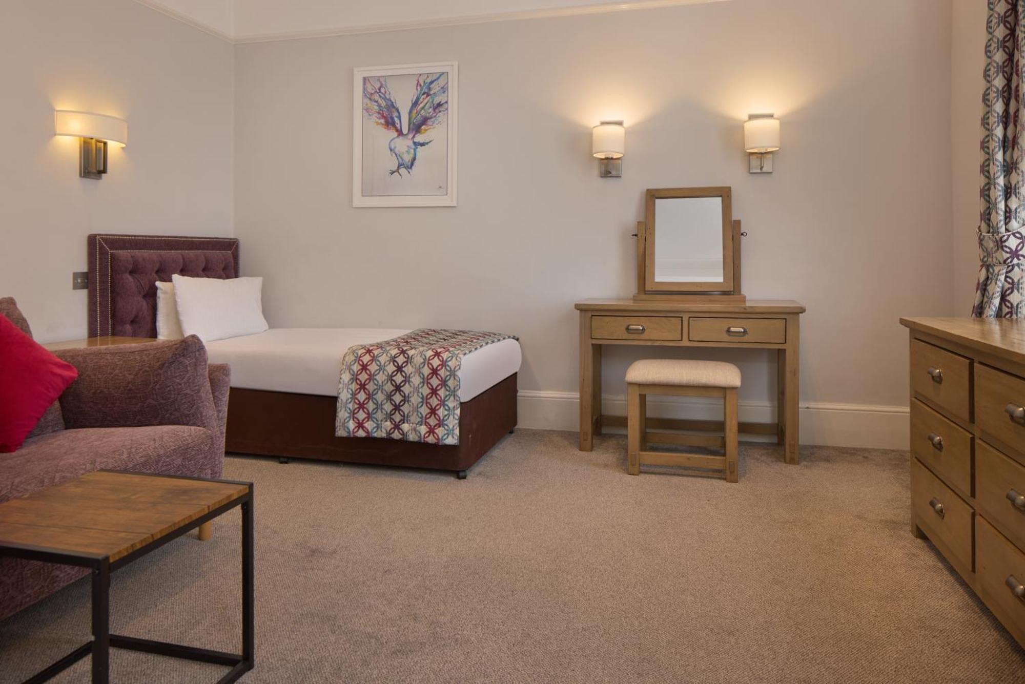 The Lansdowne, AEGON International
